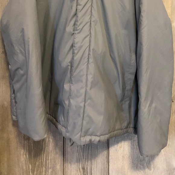 Club Monaco Oversized Puffer Jacket - Picture 5 of 6